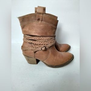 Dingo Boots